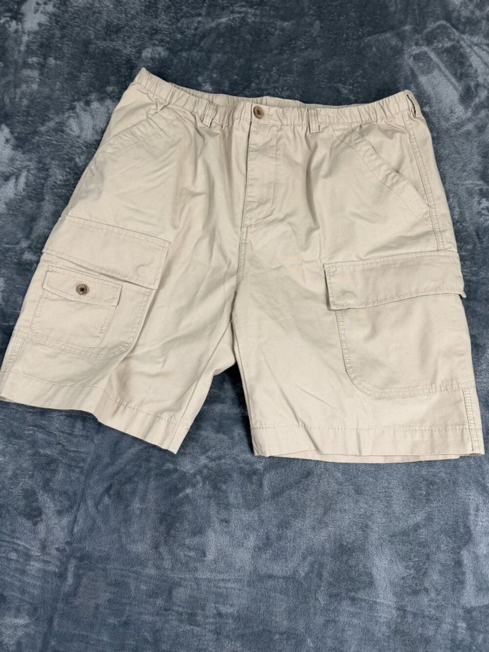 Bostons Traders Mens Khaki Cargo Shorts Size 36 Elastic Waist